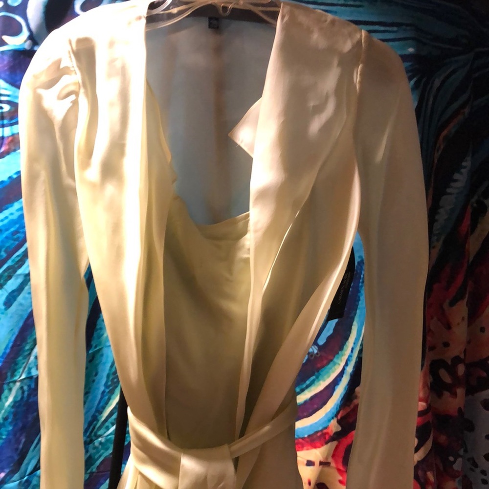 Silk Topper - Picture 3 of 6